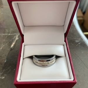 Men’s Sz 13 diamond titanium wedding band.